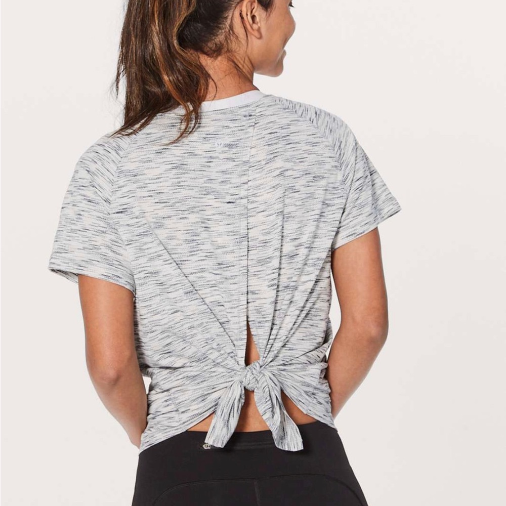 Lululemon, Back in Action Short Sleeve, Heathered Grey, Size 8, Tie-back